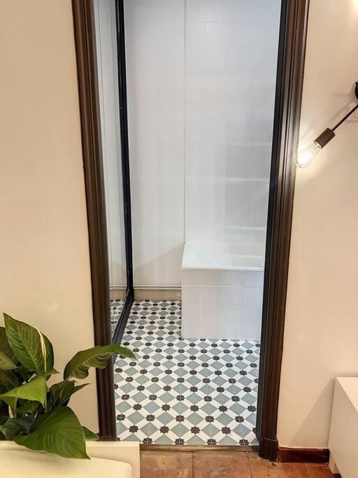 Ibiza -Sublime Studio Place De La Trinite- Netflix Apartment Toulouse Bagian luar foto